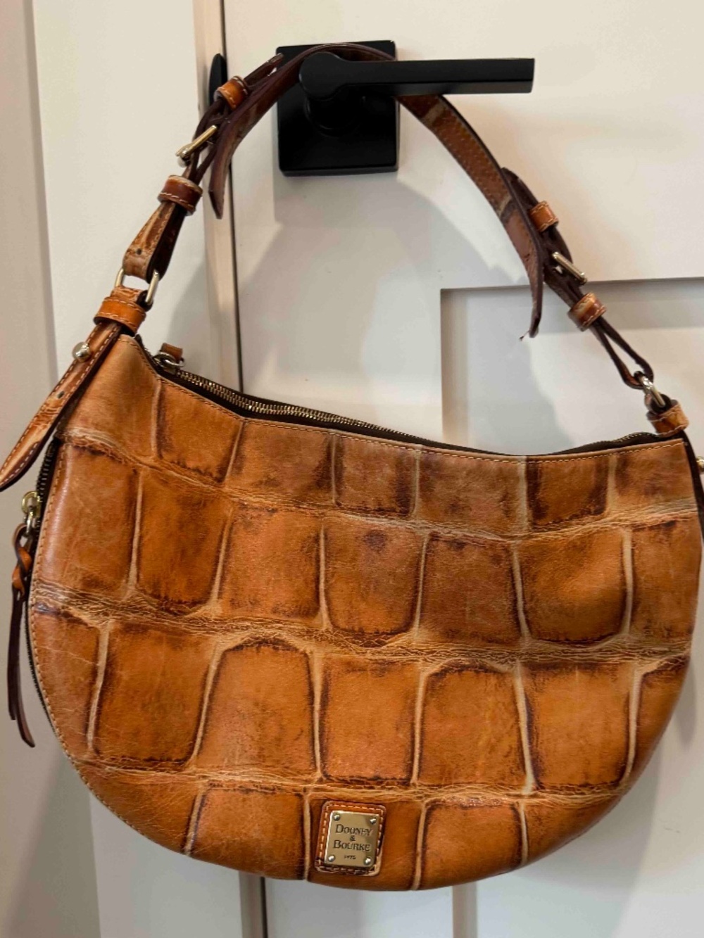 Dooney & Bourke alligator shoulder bag